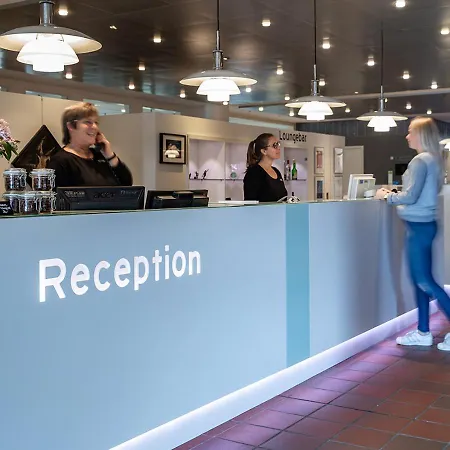 Pharmakon & Conferencecenter Отель 3*