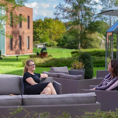 Pharmakon & Conferencecenter 3*